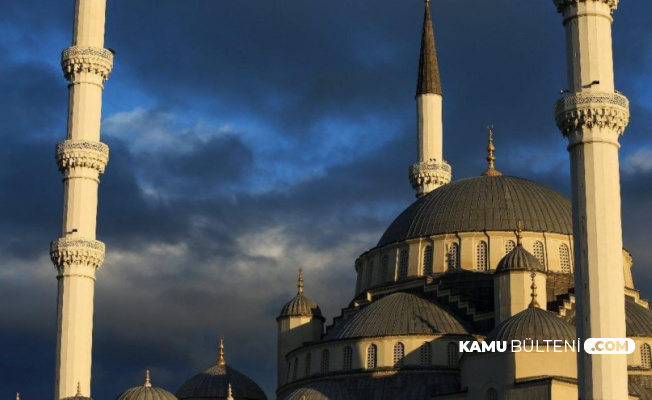2019 Berat Kandili Hangi Güne Denk Geliyor? İşte Kandil Günü