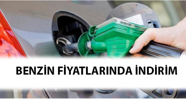 Benzinin Litre fiyatında 28 Kuruş İndirime Gidildi Benzinin Litre fiyatında 28 Kuruş İndirime Gidildi