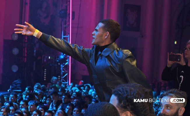 İngiliz Rapçi Slowthai Kendisini Rahatsız Eden Seyircilere Saldırdı İngiliz Rapçi Slowthai Kendisini Rahatsız Eden Seyircilere Saldırdı