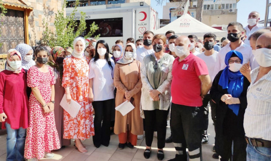 AK Parti İl Sosyal Politikalar Başkanlığı kan bağışında bulundu AK Parti İl Sosyal Politikalar Başkanlığı kan bağışında bulundu