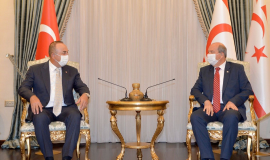 Bakan Çavuşoğlu, KKTC Cumhurbaşkanı Tatar ile görüştü Bakan Çavuşoğlu, KKTC Cumhurbaşkanı Tatar ile görüştü