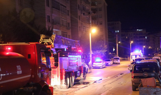 Bayram tatiline giden ailenin evi yandı Bayram tatiline giden ailenin evi yandı