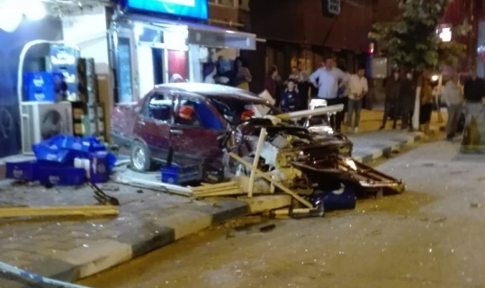 Bilecik’te feci kaza, 1 ölü 1’i ağır 5 yaralı Bilecik’te feci kaza, 1 ölü 1’i ağır 5 yaralı