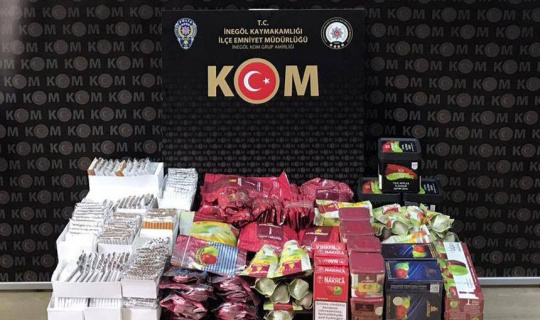 Bursa’da gümrük kaçağı cep telefonları ele geçirildi Bursa’da gümrük kaçağı cep telefonları ele geçirildi