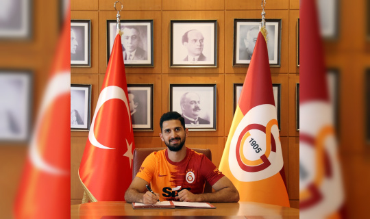 Galatasaray Emre Akbaba’nın sözleşmesini 2023 yılına kadar uzattı