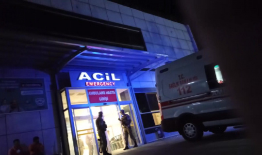 Gercüş’te iki aile arasında silahlı kavgada 6 yaşındaki kız çocuğu hayatını kaybetti Gercüş’te iki aile arasında silahlı kavgada 6 yaşındaki kız çocuğu hayatını kaybetti