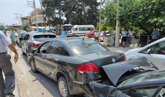 Hatay’da zincirleme trafik kazası