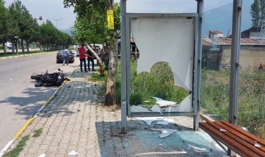Isparta’da motosiklet yayaya çarptı: 1 ölü, 1 yaralı Isparta’da motosiklet yayaya çarptı: 1 ölü, 1 yaralı