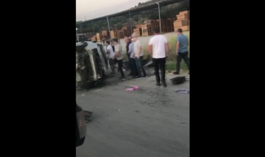 İstanbul-İzmir Otoban çıkışında feci kaza: 3 yaralı İstanbul-İzmir Otoban çıkışında feci kaza: 3 yaralı