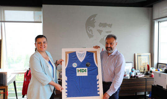 İzmit Belediyespor’un Ana Sponsoru Açıklandı İzmit Belediyespor’un Ana Sponsoru Açıklandı