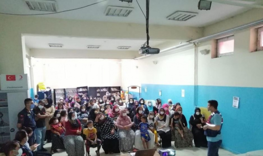 Karabük’te anne ve anne adaylarına ‘En İyi Narkotik Polisi Anne’ eğitimi Karabük’te anne ve anne adaylarına ‘En İyi Narkotik Polisi Anne’ eğitimi