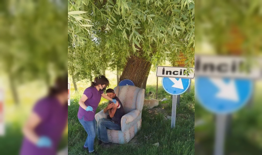 Köyde aşısını olmayan tek kişiye aşı yapıldı Köyde aşısını olmayan tek kişiye aşı yapıldı