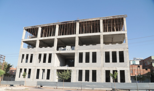 Kuş, gençlik merkezi inşaatını inceledi Kuş, gençlik merkezi inşaatını inceledi