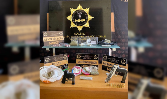 Manisa’da zehir tacirlerine şafak baskını Manisa’da zehir tacirlerine şafak baskını