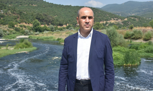 Simav Çayı siyah akıyor Simav Çayı siyah akıyor
