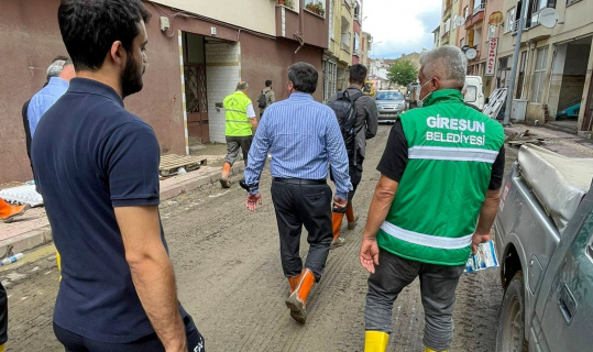 Başkan Şenlikoğlu, Kastamonu’yu ziyaret edip çalışmalara destek verdi