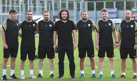 Fatih Tekke’nin yardımcıları belli oldu Fatih Tekke’nin yardımcıları belli oldu