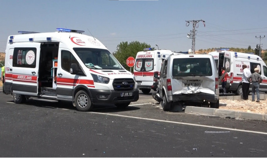 Gaziantep’te iki aracın karıştığı kazada 4 kişi yaralandı