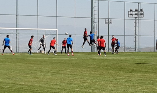 Hazırlık Maçı: 24 Erzincanspor: 1 - Elazığspor: 0 Hazırlık Maçı: 24 Erzincanspor: 1 - Elazığspor: 0