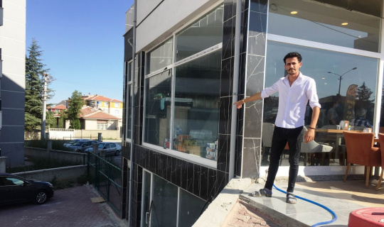İş yerinin yanına park ettiği motosikleti çalındı