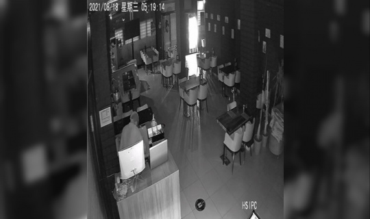Mardin’de kafeye giren hırsız tablet, bilgisayar ve bahşiş kutusu çaldı