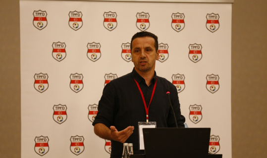 Saffet Akyüz: “TFF 3. Lig’de var olan 25 yaş sınırı amacının dışına çıkmıştır” Saffet Akyüz: “TFF 3. Lig’de var olan 25 yaş sınırı amacının dışına çıkmıştır”