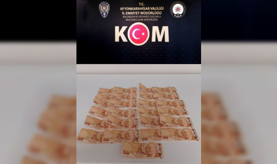 Sahte 50 TL’lik banknotlarla yakalandılar Sahte 50 TL’lik banknotlarla yakalandılar