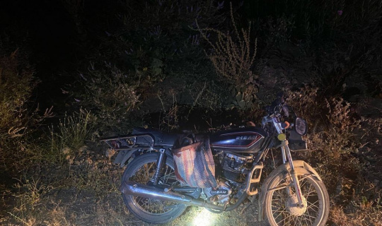 Salihli’de motosiklet domuza çarptı: 1 ölü