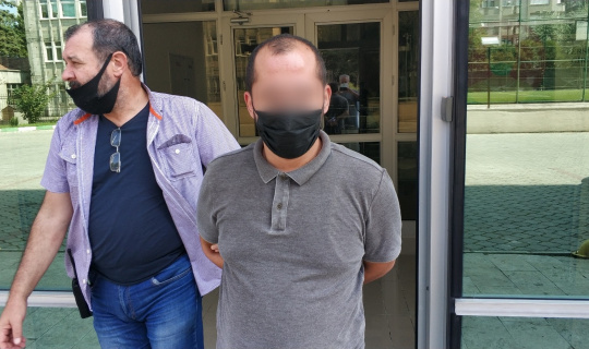 Silahla yaralama şüphelisine elektronik kelepçeli ev hapsi Silahla yaralama şüphelisine elektronik kelepçeli ev hapsi