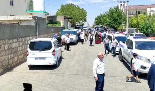 TikTok videosu çekerken ölen genç kız Mardin’de toprağa verildi TikTok videosu çekerken ölen genç kız Mardin’de toprağa verildi