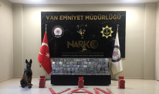 Van’da 91 kilo 600 gram eroin ele geçirildi Van’da 91 kilo 600 gram eroin ele geçirildi