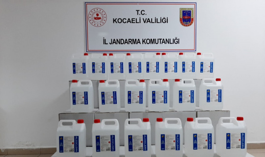700 litre sahte alkol ele geçirildi 700 litre sahte alkol ele geçirildi