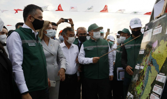 Bakan Pakdemirli’den Çukurova’nın kapalı basınçlı sulamaya geçeceği müjdesi