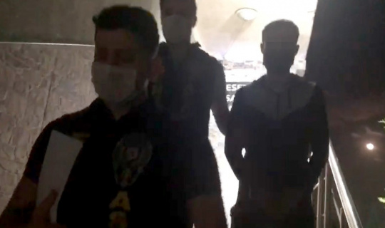 Esenyurt’ta eski sevgilisini göğsünden bıçaklayan şahıs yakalandı Esenyurt’ta eski sevgilisini göğsünden bıçaklayan şahıs yakalandı