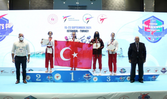 Milli taekwondoculardan poomsaede 35 madalya