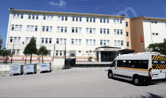 Mudanya Anadolu Lisesi öğrencileri servis mağduru Mudanya Anadolu Lisesi öğrencileri servis mağduru