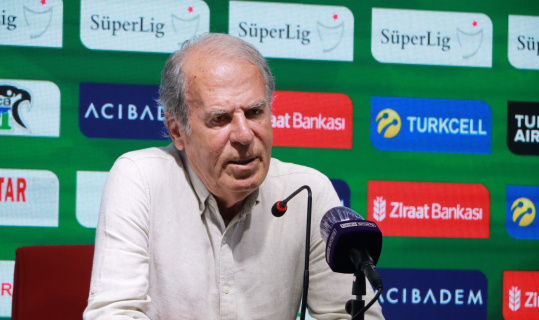 Mustafa Denizli: “Bu sevincin yanında Rize adına bir burukluğum var” Mustafa Denizli: “Bu sevincin yanında Rize adına bir burukluğum var”