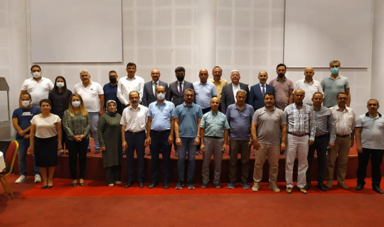 Üniversiteden emekliliğe ayrılan personellere veda yemeği düzenlendi