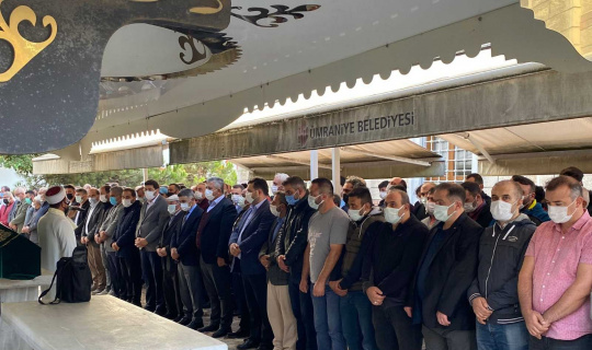 Üsküdar’daki kazada ölen kız çocuğu son yolculuğuna uğurlandı