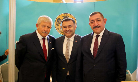 Alanya Belediyesi’ne en başarılı belediye dalında altın ödül