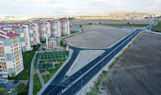 Başkan Çolakbayrakdar: "Hizmetlerimizle yeni bir şehir kuruyoruz"