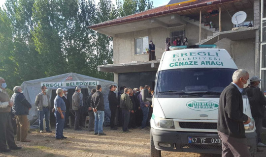 Kuzusunu kurtarmak isterken boğulan çocuk son yolculuğuna uğurlandı