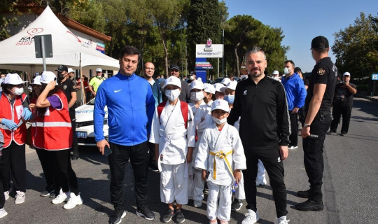Şehzadeler Dünya Yürüyüş Günü’nde sağlık için yürüdü