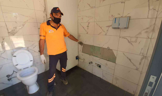Tarsus’taki tuvaletlere 2 ay içerisinde üçüncü saldırı
