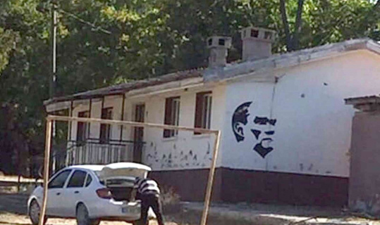 Tel hırsızları jandarmaya yakalandı