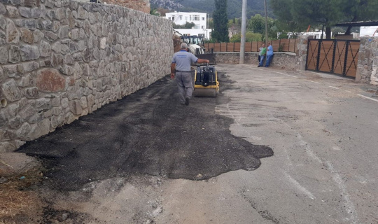 Bodrum Belediyesi Yarımada genelinde yol çalışmalarına hız verdi