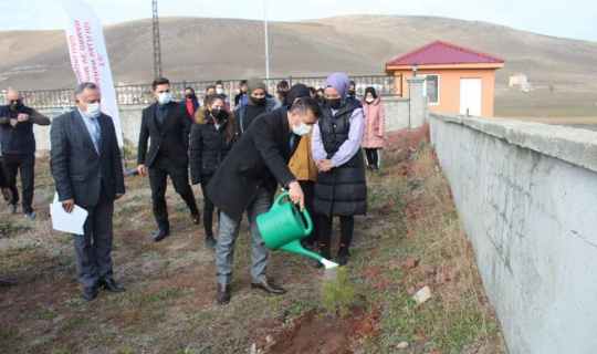 Çıldır’da fidan dikimi yapıldı Çıldır’da fidan dikimi yapıldı
