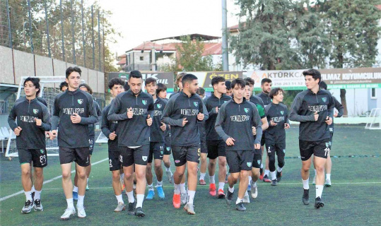 Genç horozlar seri peşinde