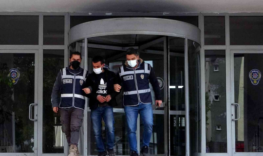 Hakkında 13 yıl 1 ay kesinleşmiş hapis cezası olan şahıs yakalandı Hakkında 13 yıl 1 ay kesinleşmiş hapis cezası olan şahıs yakalandı