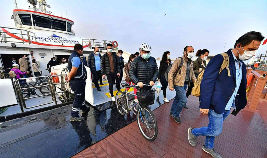 İzmir’de bisikletle vapura binmek 5 kuruş: 74 bin kişi yararlandı